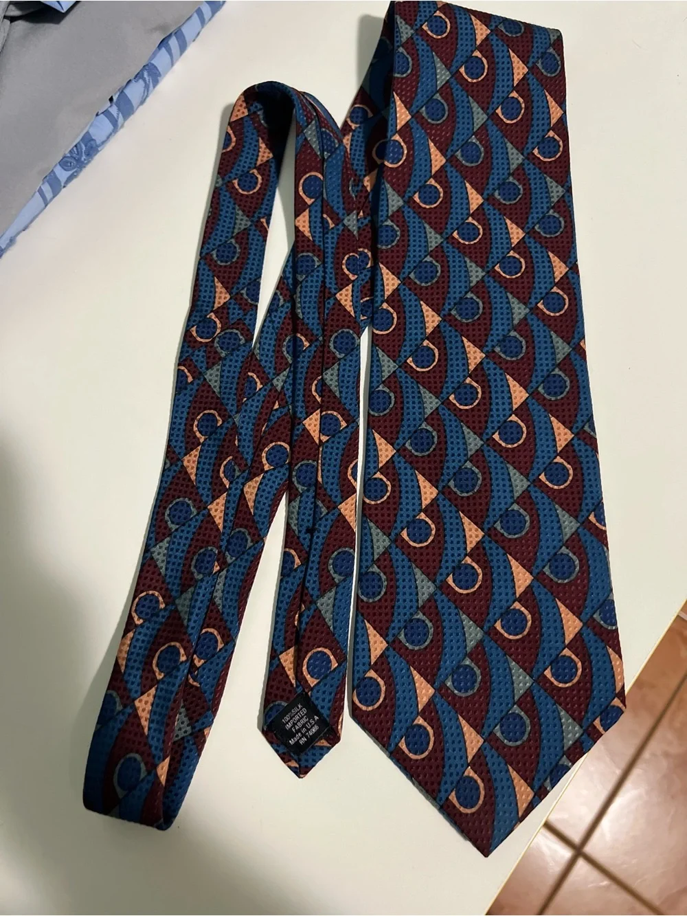 Vintage Zenio 100% Silk Tie Geometric Pattern. Italian silk made in USA.